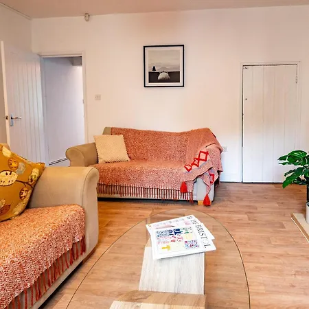 Stella's Cottage- Cute Traditional In South West By Stae-homes Bristol