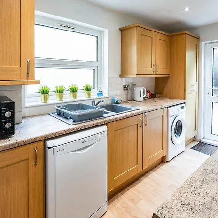 Stella's Cottage- Cute Traditional In South West By Stae-homes Dom wakacyjny