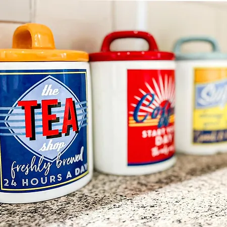 Stella's Cottage- Cute Traditional In South West By Staystaycations Holiday home