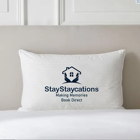 Stella's Cottage- Cute Traditional In South West By Staystaycations Holiday home *