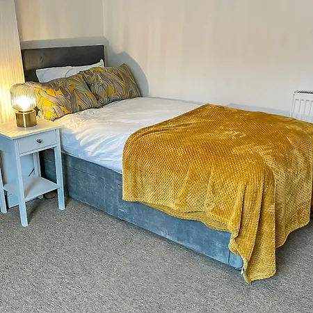 Holiday home Stella's Cottage- Cute Traditional In South West By Staystaycations *