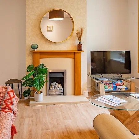 Дом отдыха Stella's Cottage- Cute Traditional In South West By Staystaycations Бристоль