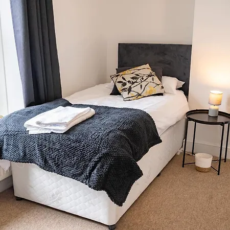 Stella's Cottage- Cute Traditional In South West By Stae-homes Ferienhaus