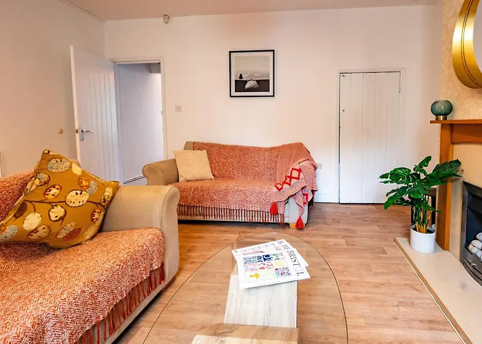 Stella's Cottage- Cute Traditional In South West By Stae-homes Bristol