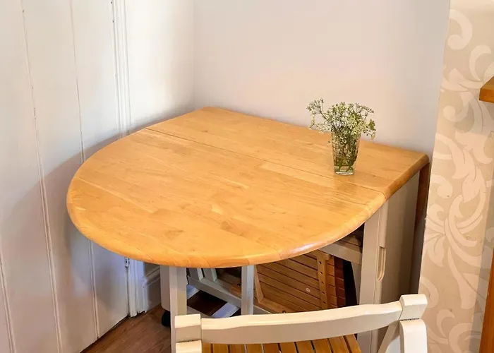 Stella's Cottage- Cute Traditional In South West By Stae-homes Casa vacanze Bristol